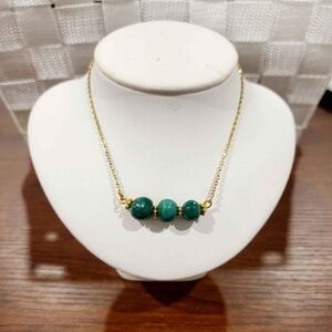 Malachite gemstone necklace